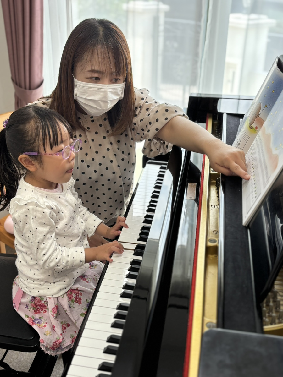 フルールピアノ教室 脳育ピアノコースの様子